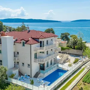 Riva With Swimming Pool **** Kastela